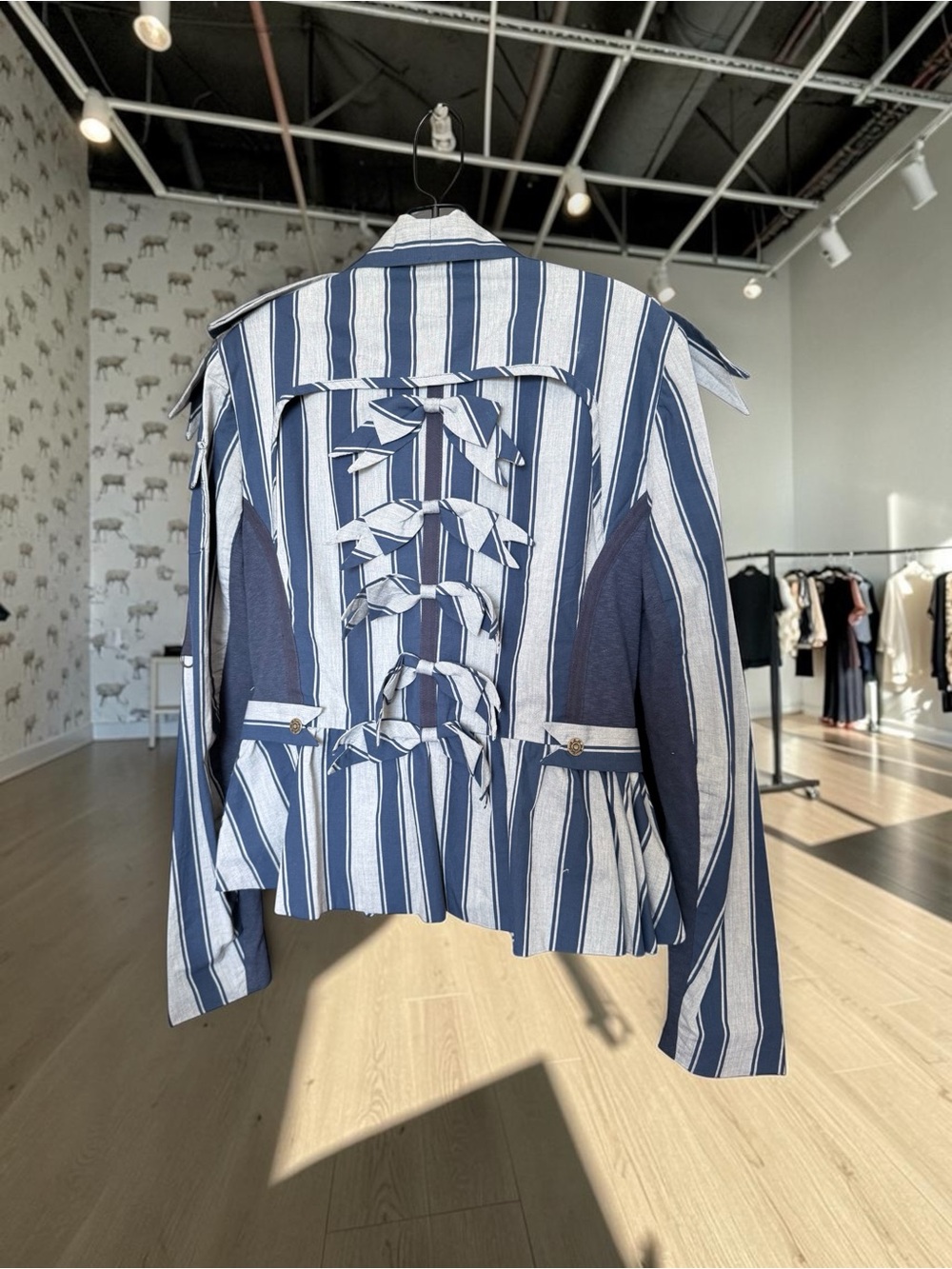RARE L.A.M.B. Spring 2006 Suit Two-Tone Wide Blue Striped with Bows -12 - Picture 4 of 16